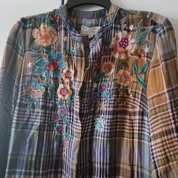 Shirt Dress/ Kimono Style with Exclusive Embroidery. - Picture 4 of 15